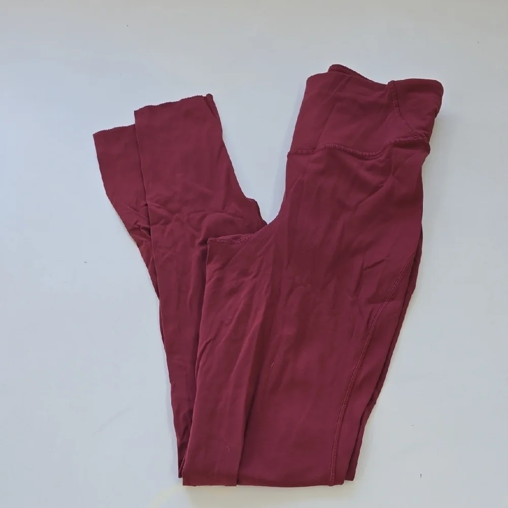 Lululemon Base Pace High-Rise Tight 28